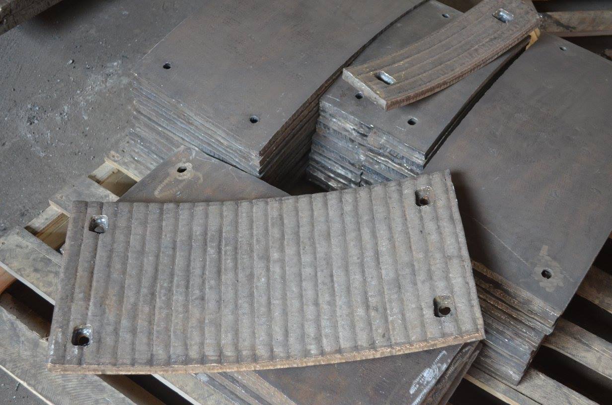 wear resistant overlay plates.jpg